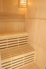 Vnutorna sauna Perinne 4 lavička